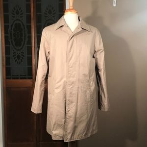 GAP Mac Jacket in Khaki